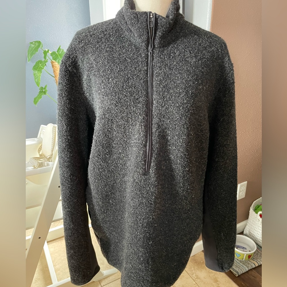 Lululemon XL women’s wool blend pullover gray with pockets